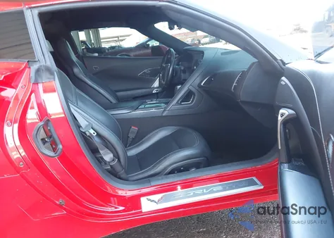 2017 Chevrolet Corvette Stingray z USA, uszkodzony, nr VIN 1G1YF2D74H5100405